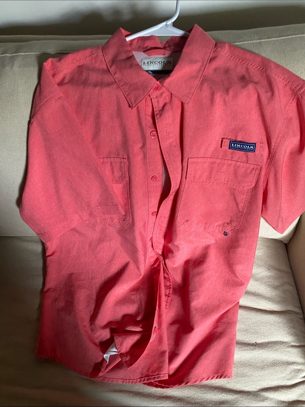 Lincoln Men’s Coral Short-Sleeve Button Down Shirt